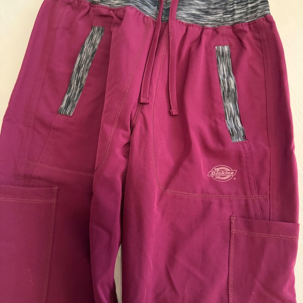 Dickies Medical Dynamix Jogger Scrub Pants Wine Burgundy XXS nurse medical - Picture 2 of 8